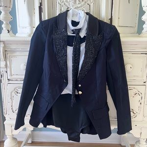 Weissman SA (14-16) dance costume. Worn 1 season. Perfect condition.